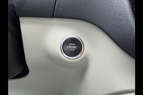 Volvo XC40 1.5 T5 Twin Engine Momentum Pro | ORIGINEEL NEDERLANDSE AUTO MET NAP | PLUG-IN HYBRIDE | PILOT ASSIST | ADAPTIVE CRUISE CONTROL | ELEKTRISCHE ACHTERKLEP | STOELVERWARMING |ALL IN  RIJKLAAR GELEVERD MET 12 MAANDEN BOVAG-GARANTIE