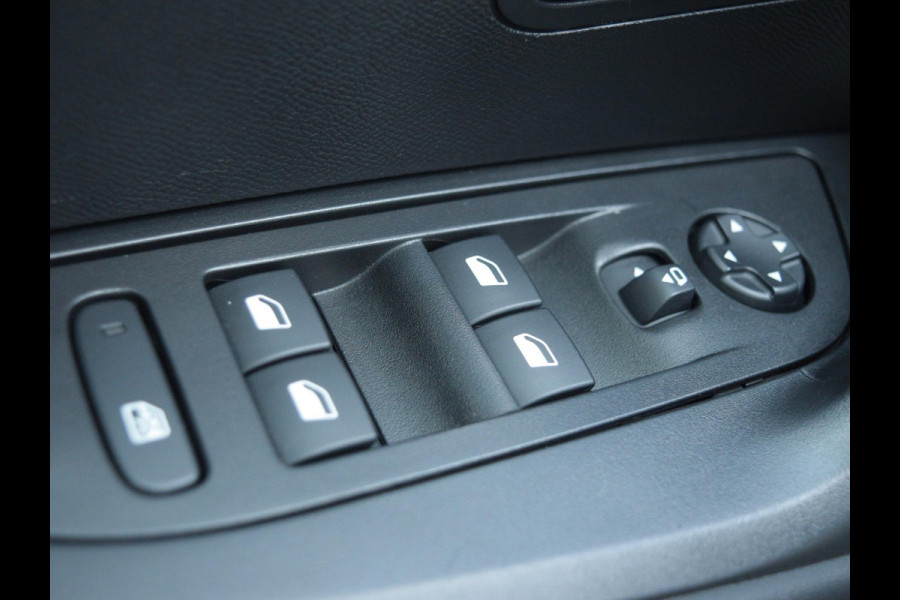 Peugeot 2008 1.2 PureTech GT Pack l Stoel VW l Elektrische bestuurdersstoel l Schuif kantel dak l 360 camera