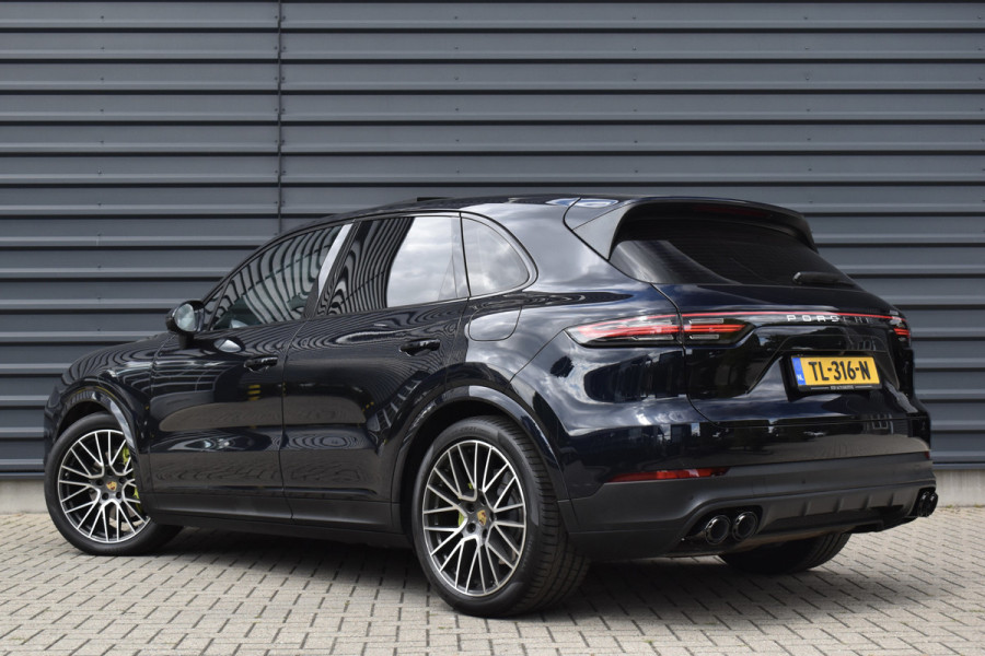 Porsche Cayenne 3.0 E-Hybrid 462pk Sport Chrono | Pano | Trekhaak | 360 Camera | Bose | Stuurverwarming | Luchtvering | Orig. NL |