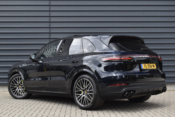 Porsche Cayenne 3.0 E-Hybrid 462pk Sport Chrono | Pano | Trekhaak | 360 Camera | Bose | Stuurverwarming | Luchtvering | Orig. NL |