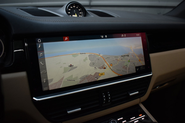 Porsche Cayenne 3.0 E-Hybrid 462pk Sport Chrono | Pano | Trekhaak | 360 Camera | Bose | Stuurverwarming | Luchtvering | Orig. NL |