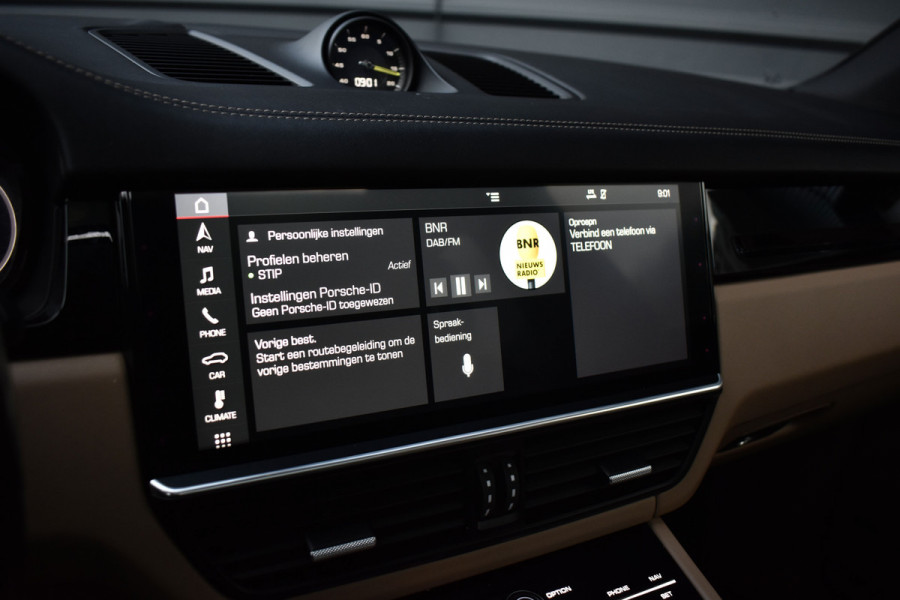 Porsche Cayenne 3.0 E-Hybrid 462pk Sport Chrono | Pano | Trekhaak | 360 Camera | Bose | Stuurverwarming | Luchtvering | Orig. NL |