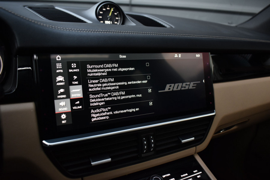Porsche Cayenne 3.0 E-Hybrid 462pk Sport Chrono | Pano | Trekhaak | 360 Camera | Bose | Stuurverwarming | Luchtvering | Orig. NL |