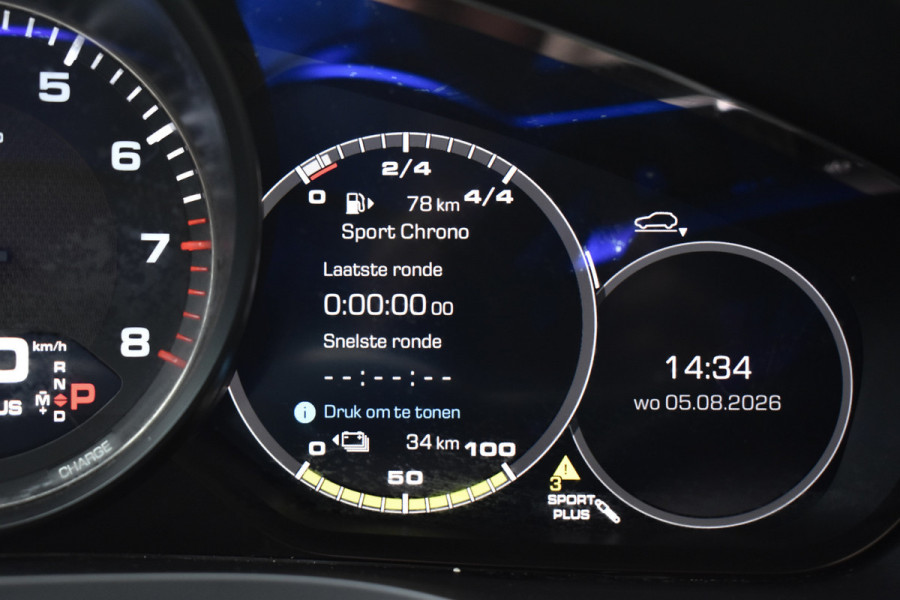 Porsche Cayenne 3.0 E-Hybrid 462pk Sport Chrono | Pano | Trekhaak | 360 Camera | Bose | Stuurverwarming | Luchtvering | Orig. NL |