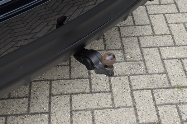 Porsche Cayenne 3.0 E-Hybrid 462pk Sport Chrono | Pano | Trekhaak | 360 Camera | Bose | Stuurverwarming | Luchtvering | Orig. NL |