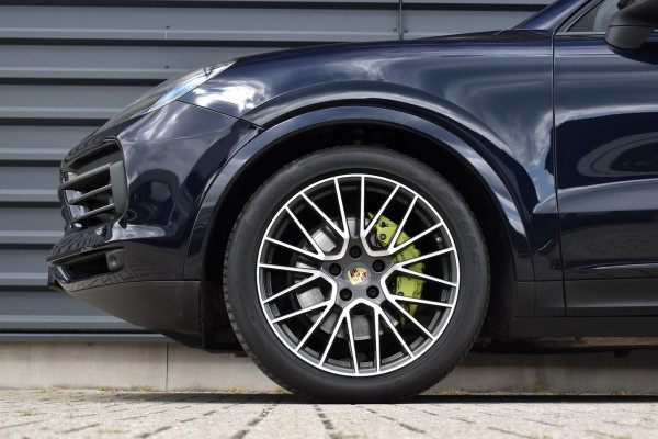 Porsche Cayenne 3.0 E-Hybrid 462pk Sport Chrono | Pano | Trekhaak | 360 Camera | Bose | Stuurverwarming | Luchtvering | Orig. NL |