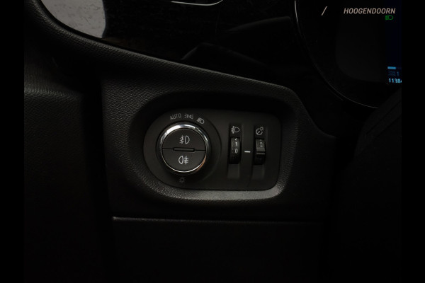 Opel Corsa 1.2 GS Line (APPLE CARPLAY,LED,STUUR-STOELVERWARMING,360 CAMERA,SPORTSTOELEN,DIGITAAL DISPLAY,LM-VELGEN)