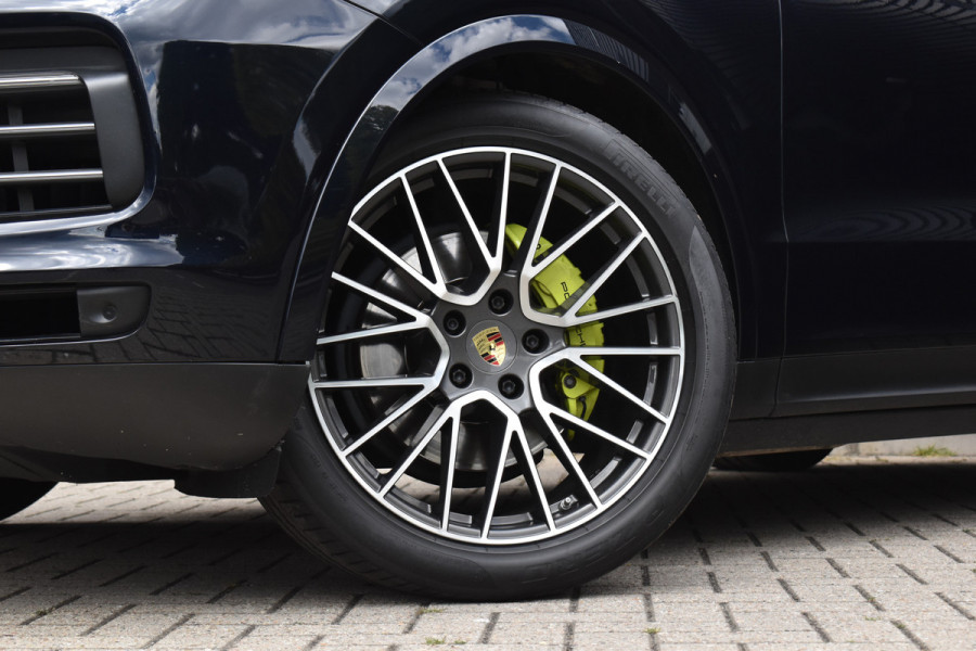 Porsche Cayenne 3.0 E-Hybrid 462pk Sport Chrono | Pano | Trekhaak | 360 Camera | Bose | Stuurverwarming | Luchtvering | Orig. NL |