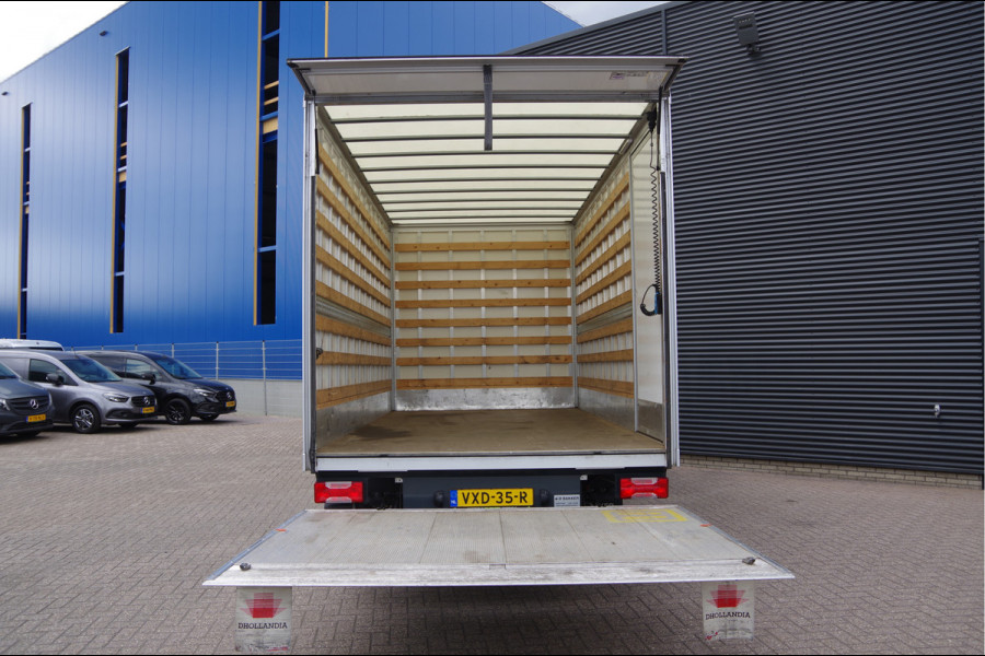 Volkswagen Crafter 35 2.0 TDI N1! DUBBELLUCHT BAKWAGEN, 1000KG LAADKLEP, 164PK AUT. LED, GEVEERDE STOEL, NAVI, CRUISE, AIRCO, VOORRUIT VERWARMING,
