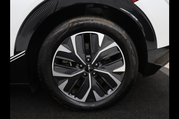 Kia EV6 Plus 77.4 kWh | SOH 96,8% | Leder | Memory | Stuur/stoel verwarming | Stoel ventilatie | Meridian sound | Adaptive cruise | Carplay | Sfeerverlichting | Camera | Park assist