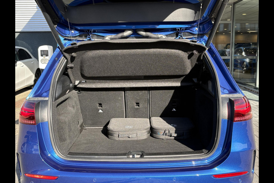 Mercedes-Benz B-Klasse 250 e Star Edition AMG Line | PHEV | Stoelverwarming | Camera | Sportstoelen | Climate control | BTW verrekenbaar