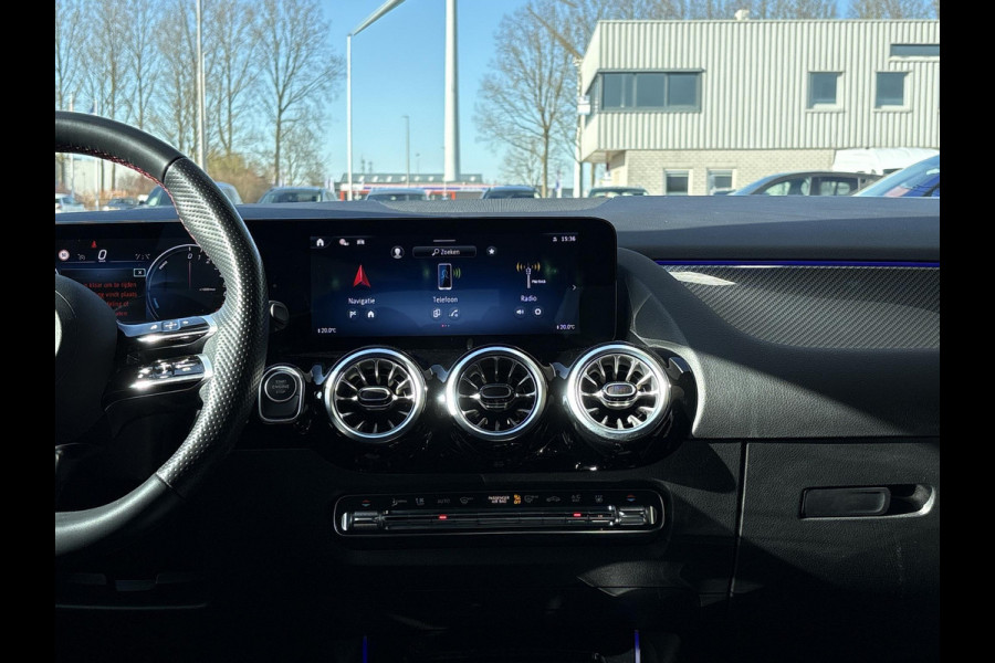 Mercedes-Benz B-Klasse 250 e Star Edition AMG Line | PHEV | Stoelverwarming | Camera | Sportstoelen | Climate control | BTW verrekenbaar