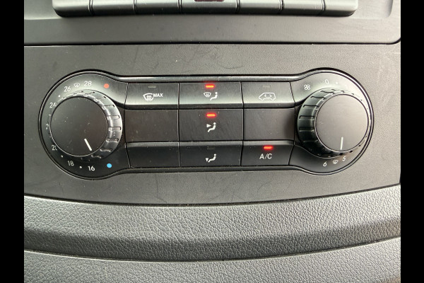 Mercedes-Benz eVito eVito 112 66kWh L2 280km WLTP 96,8% (SOH) Snelladen Climate Control Apple Carplay Stoelverwarming