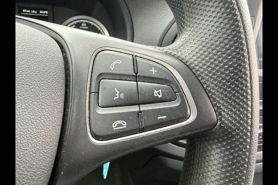 Mercedes-Benz eVito eVito 112 66kWh L2 280km WLTP 96,8% (SOH) Snelladen Climate Control Apple Carplay Stoelverwarming