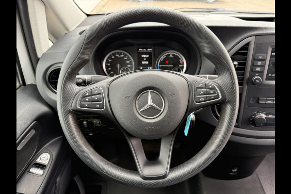 Mercedes-Benz eVito eVito 112 66kWh L2 280km WLTP 96,8% (SOH) Snelladen Climate Control Apple Carplay Stoelverwarming