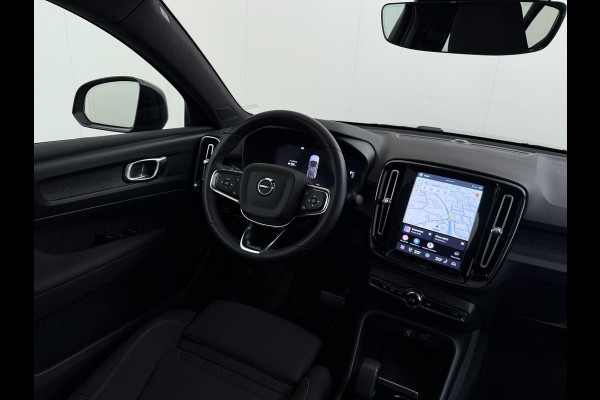 Volvo C40 Single Motor Core 70 kWh VOLVO DEALER ONDERHOUDEN| ACHTERUITRIJCAMERA| PANORAMADAK| STOEL + STUURVERWARMING| RIJKLAARPRIJS INCL. 12 MAANDEN BOVAG GARANTIE|