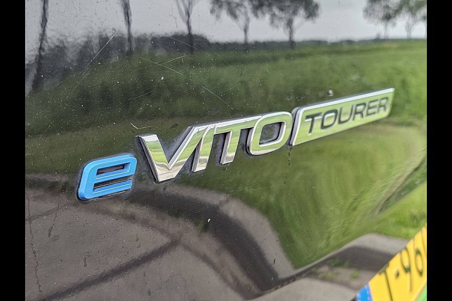 Mercedes-Benz EVITO TOURER PRO L3 90 kWh L3 9 persoons XL WLTP 368 km snelladen clima org NL dubbele schuifdeur carplay BPM-vrij