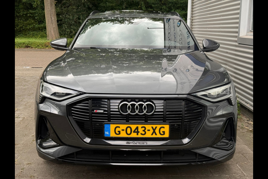 Audi e-tron E-tron 50 quattro Launch edition Black S-Line l Pano l Camera l Trekhaak l
