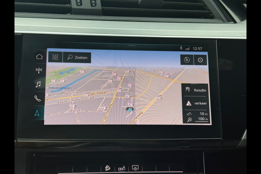 Audi e-tron E-tron 50 quattro Launch edition Black S-Line l Pano l Camera l Trekhaak l