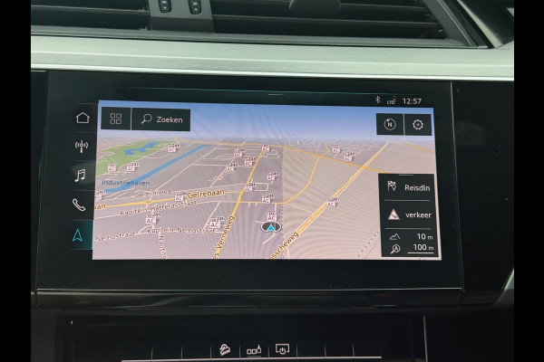 Audi e-tron E-tron 50 quattro Launch edition Black S-Line l Pano l Camera l Trekhaak l