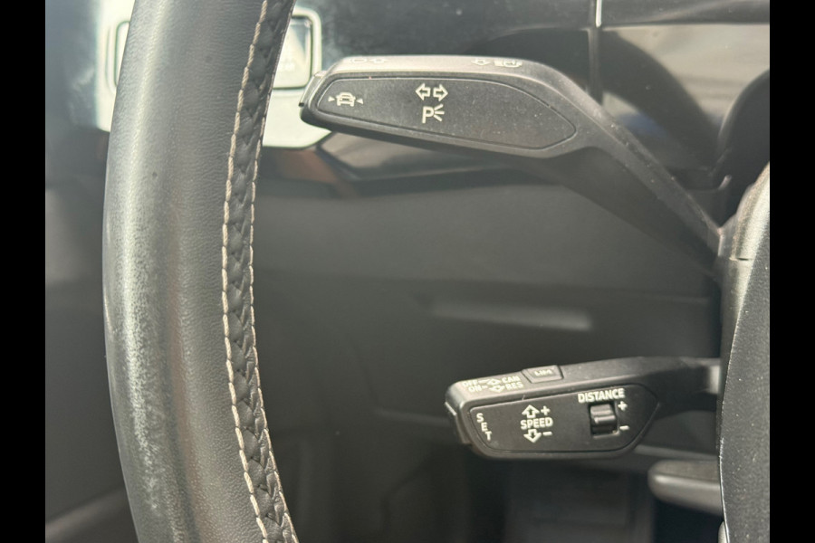 Audi e-tron E-tron 50 quattro Launch edition Black S-Line l Pano l Camera l Trekhaak l