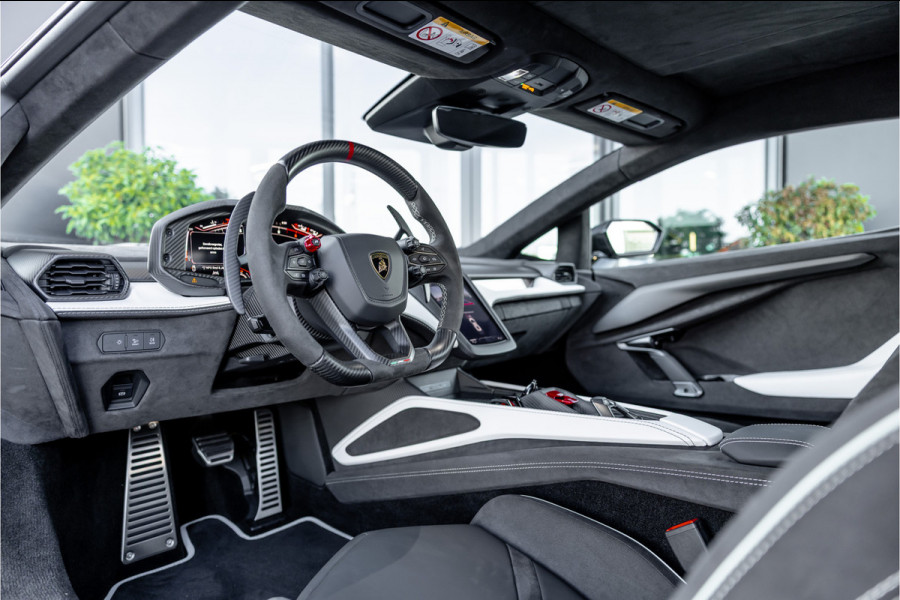 Lamborghini Revuelto 6.5 V12 - Nieuwe Auto | Origineel NL | Carbon | Passenger Display