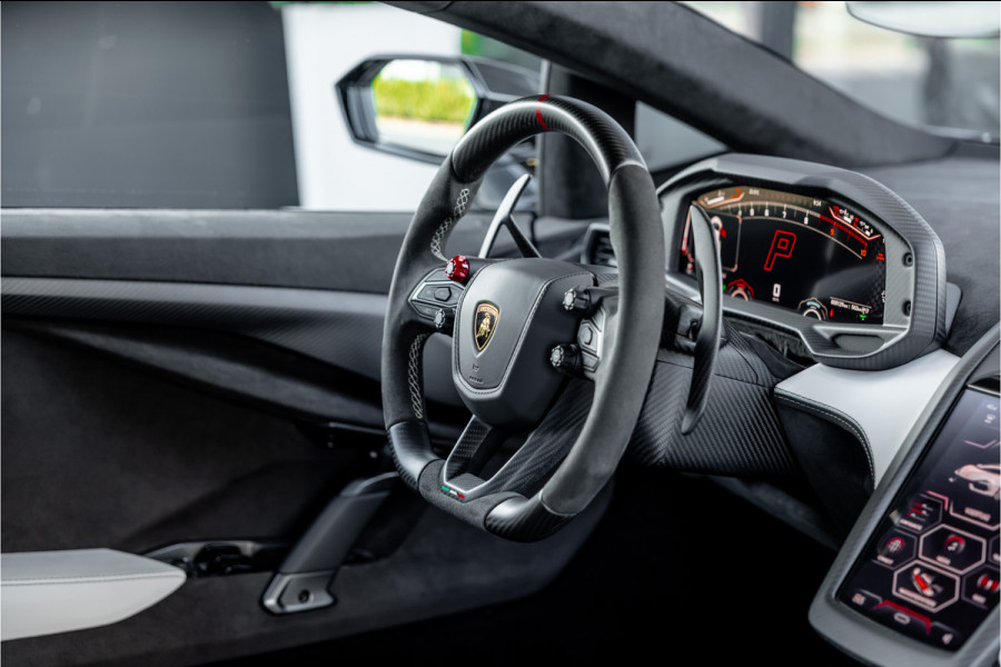 Lamborghini Revuelto 6.5 V12 - Nieuwe Auto | Origineel NL | Carbon | Passenger Display
