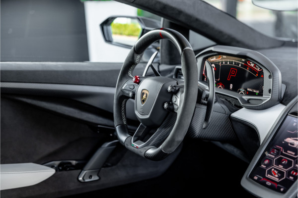 Lamborghini Revuelto 6.5 V12 - Nieuwe Auto | Origineel NL | Carbon | Passenger Display