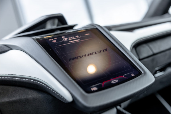 Lamborghini Revuelto 6.5 V12 - Nieuwe Auto | Origineel NL | Carbon | Passenger Display