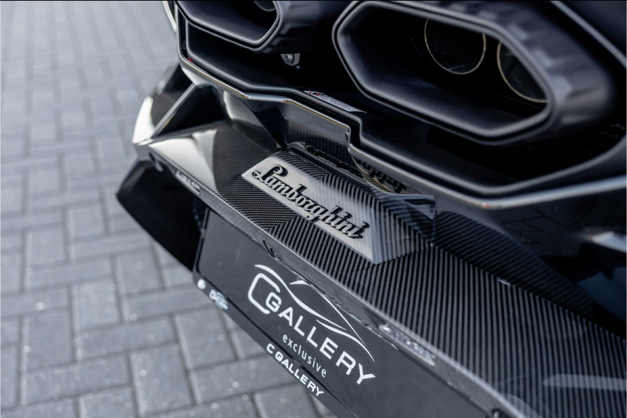 Lamborghini Revuelto 6.5 V12 - Nieuwe Auto | Origineel NL | Carbon | Passenger Display