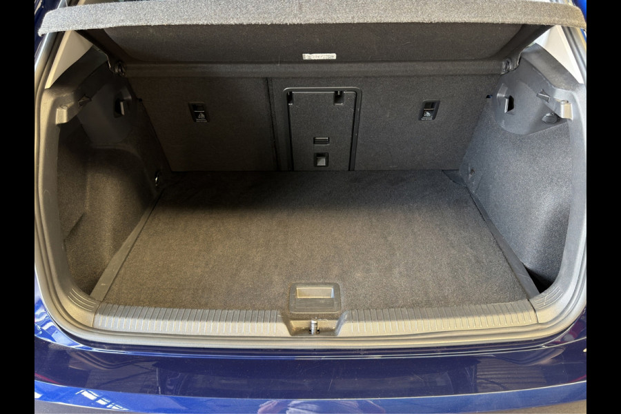Volkswagen Golf 1.5 eTSI|DSG|H&K Audio|Memory|Massage|Stuur/Stoelverw|ACC