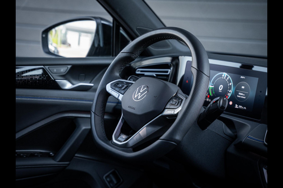 Volkswagen Tiguan 1.5 eHybrid R-Line Edition - Pano l Trekh. l HUD l 360cam