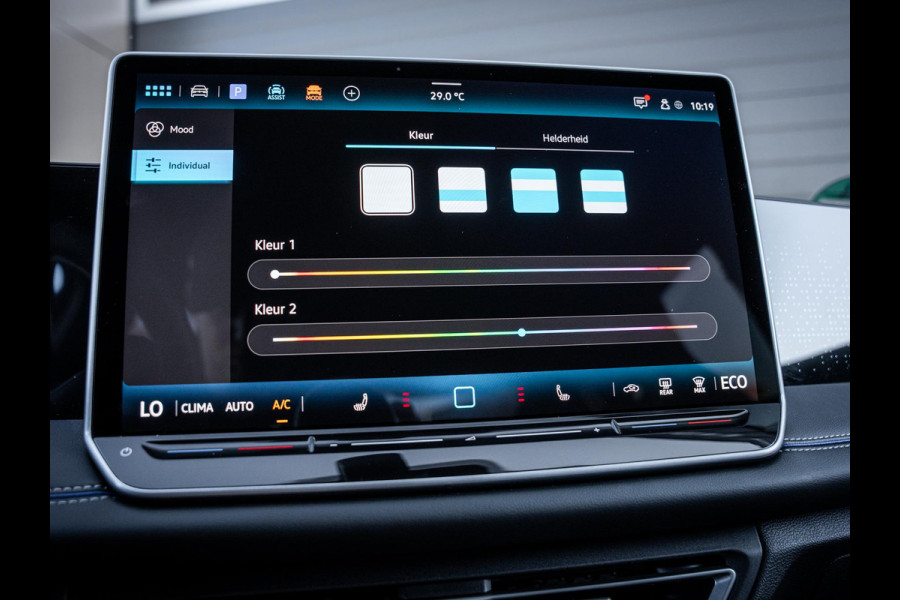 Volkswagen Tiguan 1.5 eHybrid R-Line Edition - Pano l Trekh. l HUD l 360cam
