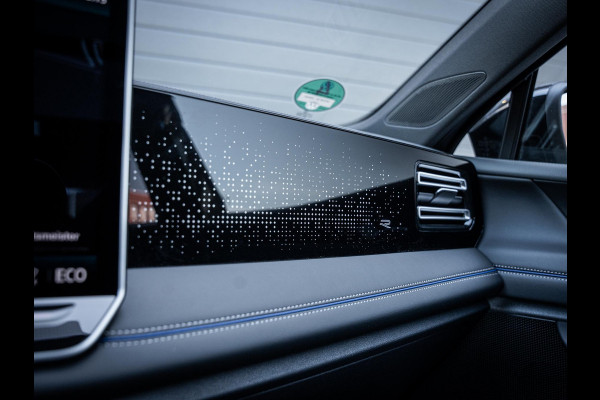 Volkswagen Tiguan 1.5 eHybrid R-Line Edition - Pano l Trekh. l HUD l 360cam