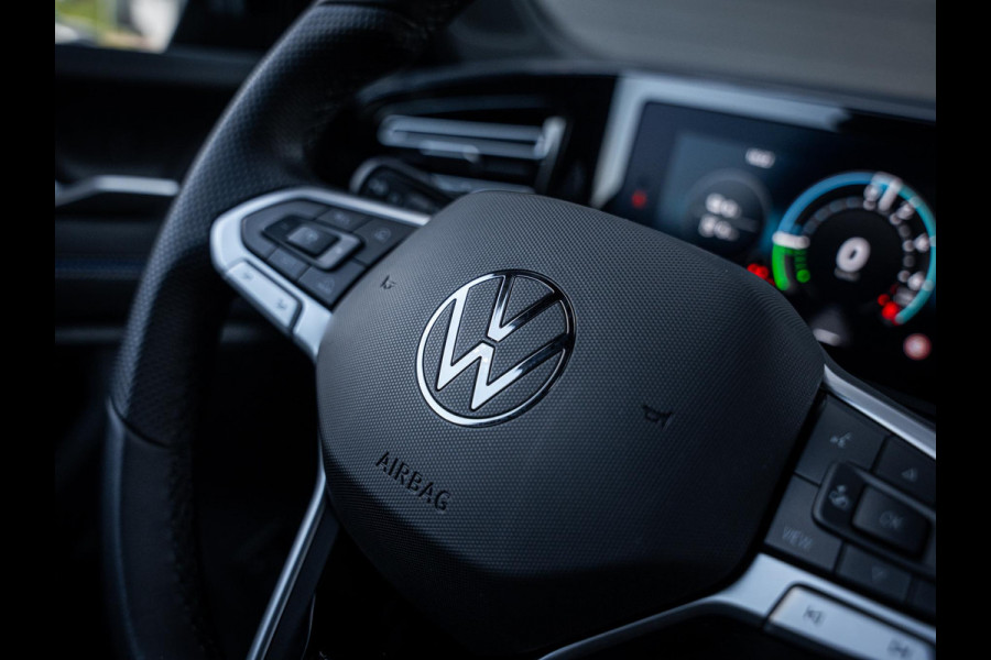 Volkswagen Tiguan 1.5 eHybrid R-Line Edition - Pano l Trekh. l HUD l 360cam
