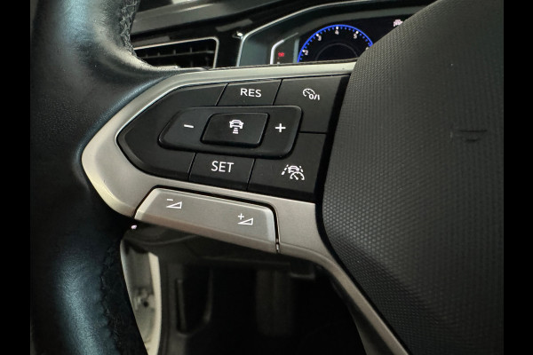 Volkswagen Polo 1.0 TSI R-Line Pano|Camera|IQ|Stoelverwarming|Front Assist