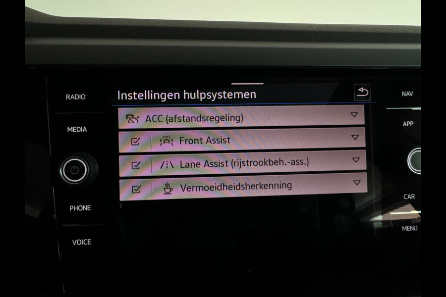 Volkswagen Polo 1.0 TSI R-Line Pano|Camera|IQ|Stoelverwarming|Front Assist