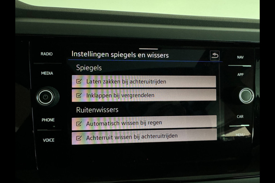 Volkswagen Polo 1.0 TSI R-Line Pano|Camera|IQ|Stoelverwarming|Front Assist