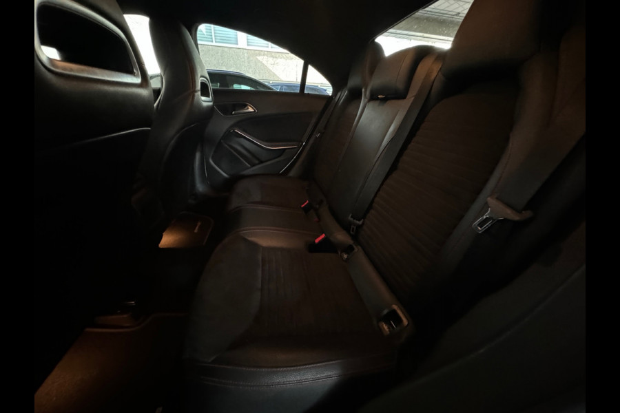 Mercedes-Benz CLA-Klasse 180 Ambition Stoelverwarming|Remassistent|Attention Assist