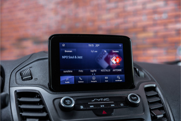 Ford Transit Connect 1.5 EcoBlue L2 | 3-Zitter | Sortimo inrichting | Navigatie | Camera | CarPlay | Stoelverwarming | Airco | MF Stuur | Dealer onderhouden | Nieuwe APK
