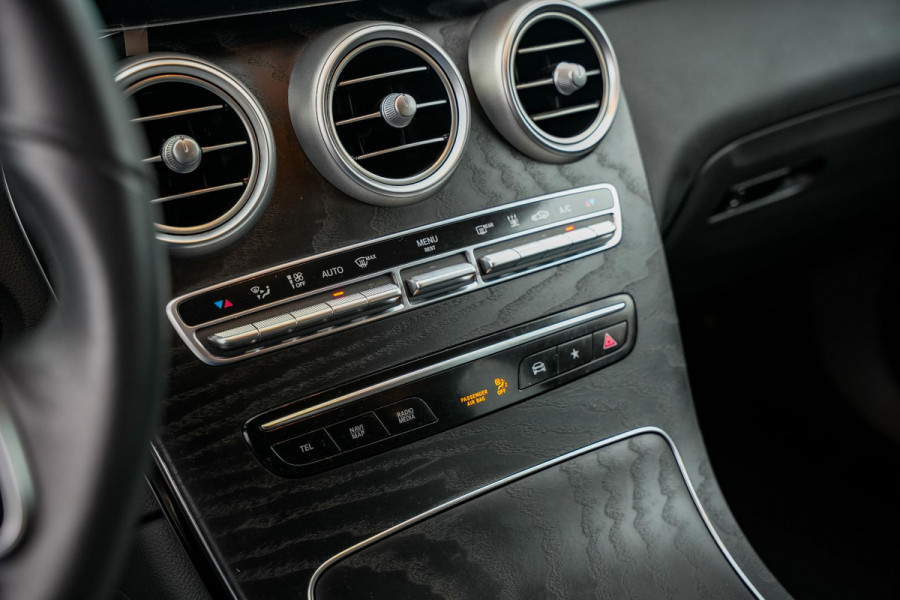 Mercedes-Benz GLC 300e 4MATIC Business Solution AMG Adapt. cruise 360Cam Trekhaak