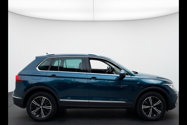 Volkswagen Tiguan TSI 245PK HYBRIDE DSG ELEGANCE VIRTUAL/NAVI/SFEERVERL./PANORAMADAK