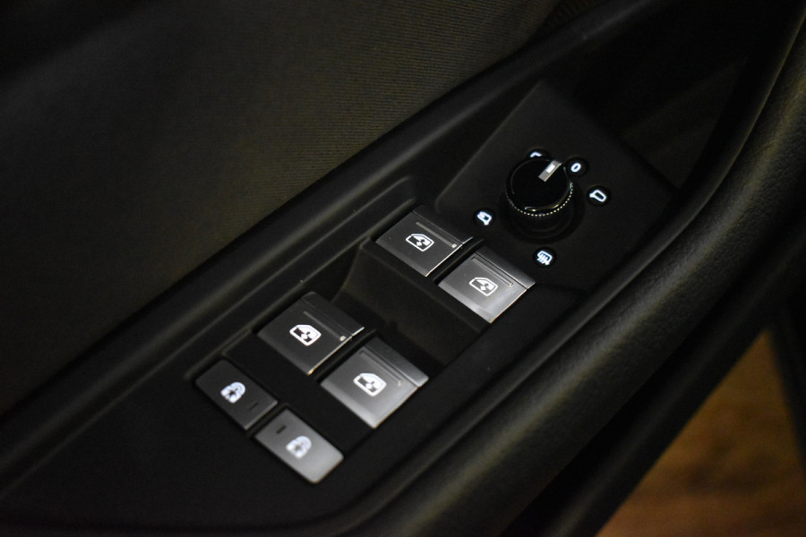 Audi e-tron 50 QUATTRO BUSINESS EDITION 71 kWh CAMERA/MEMORY/LUCHTVERING/SOH94%