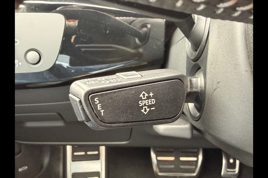 Audi A5 Sportback 35 TFSI Sport S-line edition | LED | Zwart optiek | Trekhaak | Sportstoelen | PDC | Keyless | Navi | Elek. achterklep | Afgevlakt stuur |