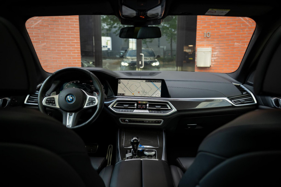 BMW X5 xDrive45e M-Sport 4-Wielsturing Carbon CoPilot VOL