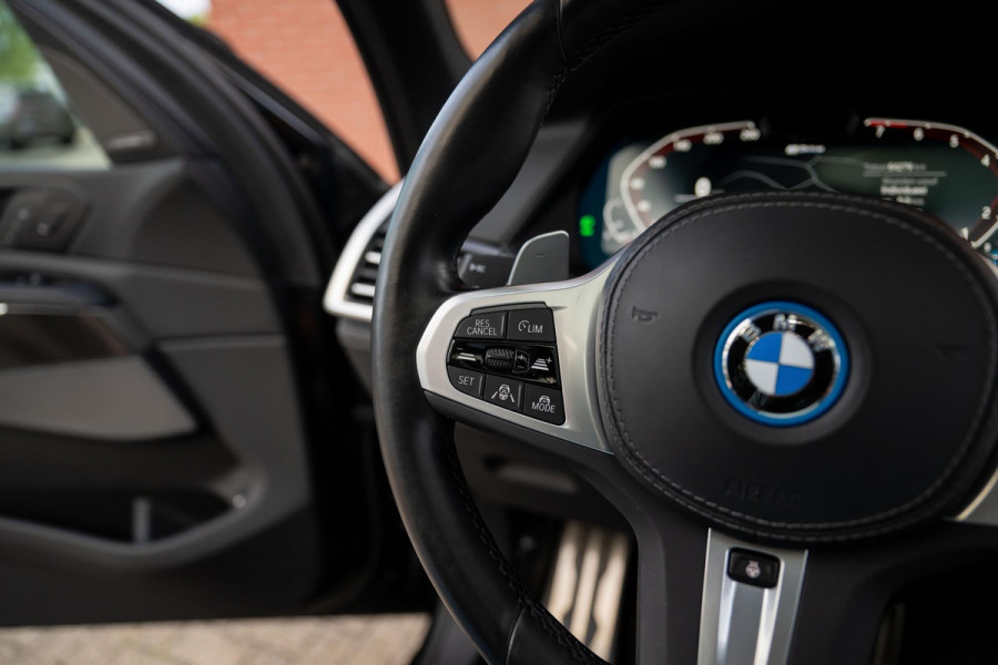 BMW X5 xDrive45e M-Sport 4-Wielsturing Carbon CoPilot VOL