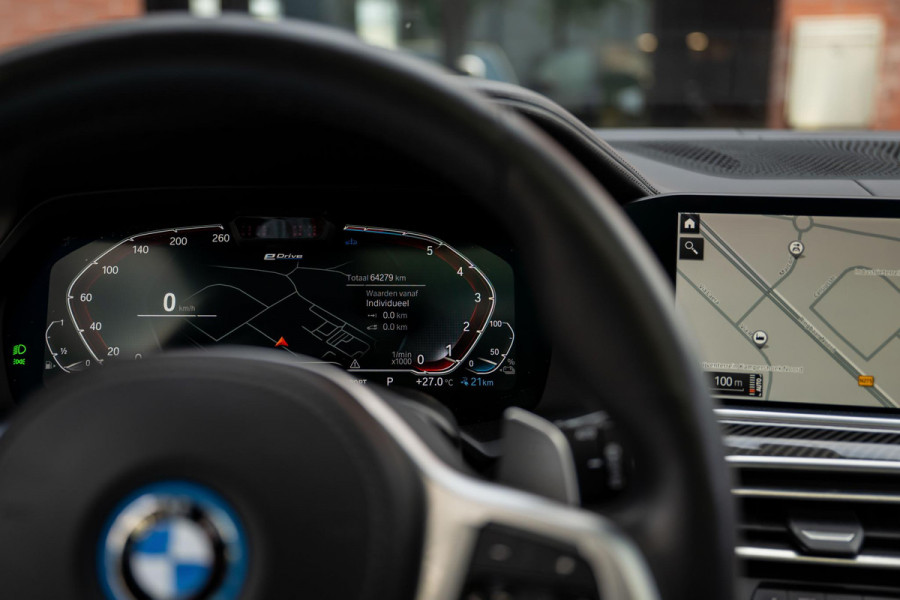 BMW X5 xDrive45e M-Sport 4-Wielsturing Carbon CoPilot VOL