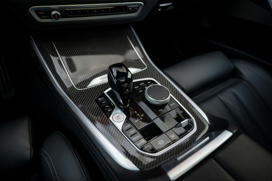 BMW X5 xDrive45e M-Sport 4-Wielsturing Carbon CoPilot VOL