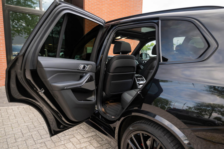 BMW X5 xDrive45e M-Sport 4-Wielsturing Carbon CoPilot VOL