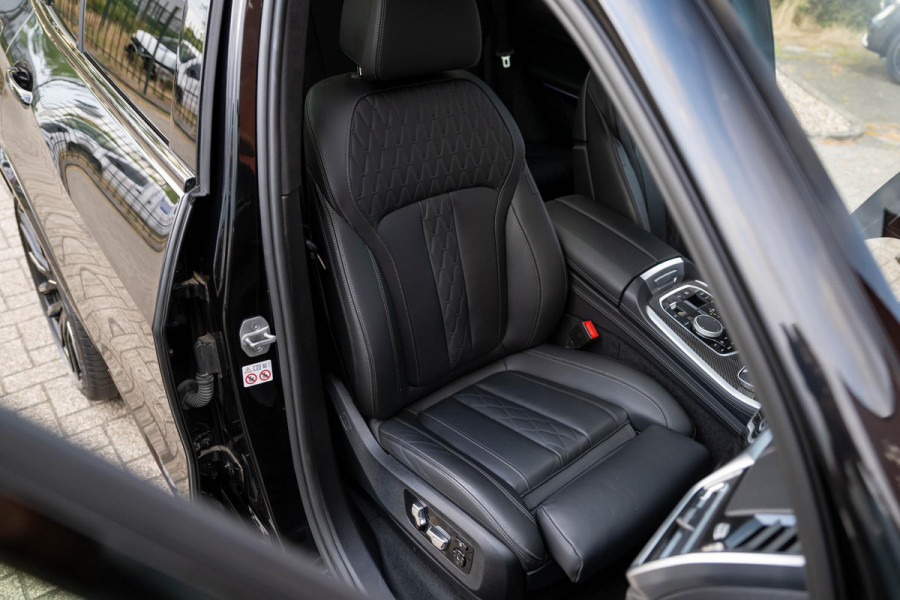 BMW X5 xDrive45e M-Sport 4-Wielsturing Carbon CoPilot VOL